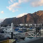 Con Vista Gigantes Puerto de Santiago (Tenerife)